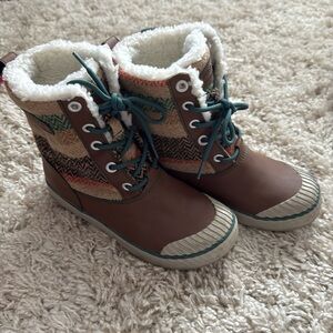 Keen Elsa Boots Size 6
